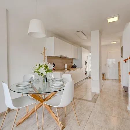 Apartment Tropical Views By Sunkeyrents Callao Salvaje