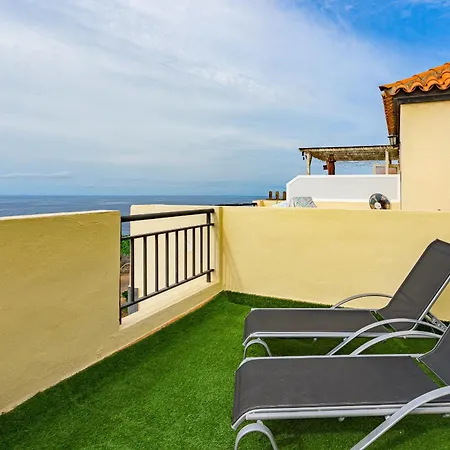 Tropical Views By Sunkeyrents Apartment