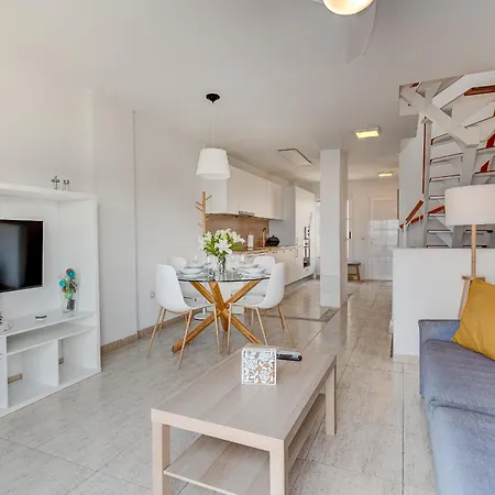 Tropical Views By Sunkeyrents *