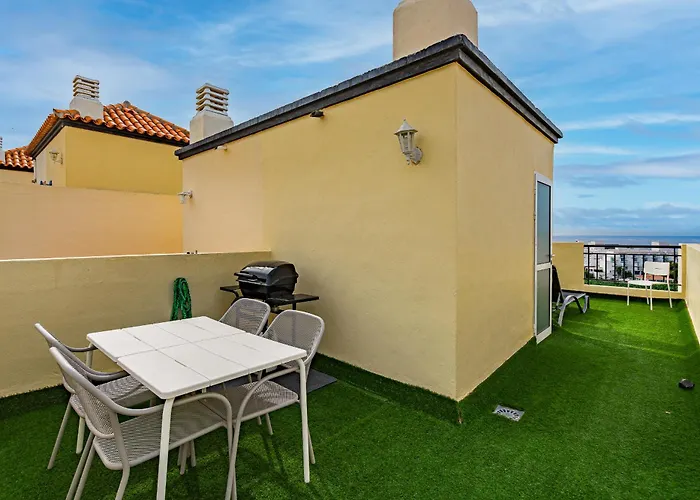 아파트 Tropical Views By Sunkeyrents