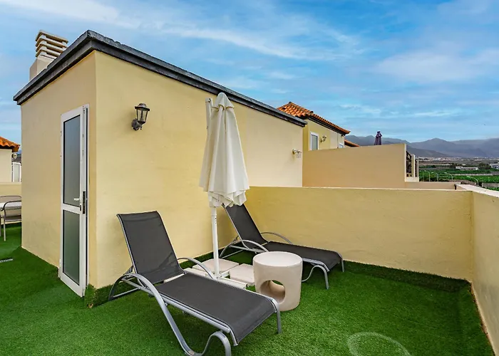 Tropical Views By Sunkeyrents 칼라오살바헤