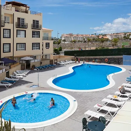 Tropical Views By Sunkeyrents アパート カジャオ・サルバヘ