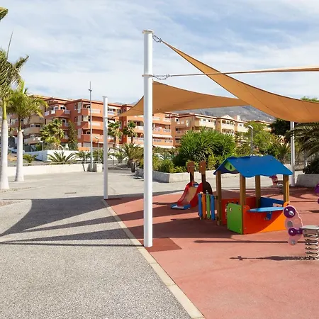 Tropical Views By Sunkeyrents カジャオ・サルバヘ